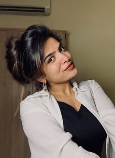 Jenny - escort in Coimbatore Photo 1 of 6
