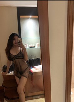 Jenny - Transsexual escort in Bangalore Photo 3 of 4