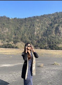 Jenny - Transsexual escort in Bangalore Photo 4 of 4