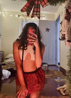 Jenny - Transsexual escort in Bangalore Photo 2 of 13