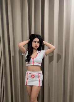 Jenny - escort in Bali Photo 6 of 7