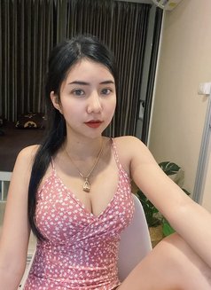 Jenny - escort in Jakarta Photo 9 of 9