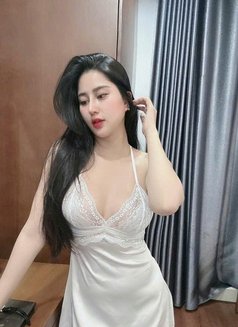 Jenny massage full service - masseuse in Mumbai Photo 5 of 6