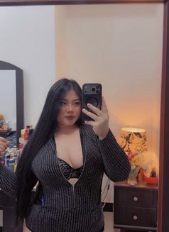 Jenny Massage therapist professional - puta in Muscat Photo 10 of 15