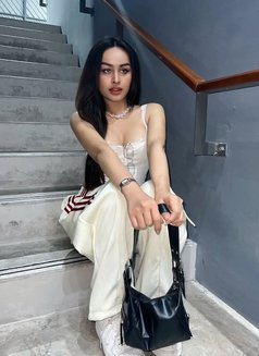 Jenny Naughty and Good Services - Acompañantes transexual in Dubai Photo 3 of 8