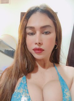 Jenny Palmanz - Transsexual escort in Dubai Photo 4 of 7