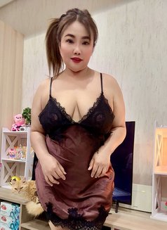 Jenny Professionall Massage - puta in Al Manama Photo 5 of 8