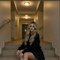 Jenny - escort in Hyderabad Photo 3 of 6