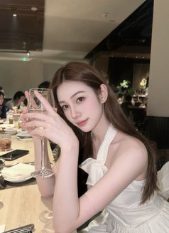 Jenny - escort in Bangkok Photo 1 of 4