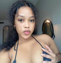 Jenny - escort in Dakar Photo 1 of 3