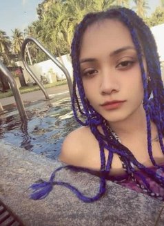 Jenny - escort in Colombo Photo 10 of 15