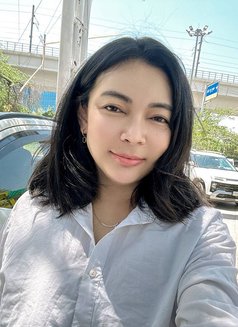 Jenny - escort in Gurgaon Photo 12 of 12
