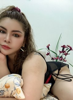 Jenny - escort in Muscat Photo 12 of 12