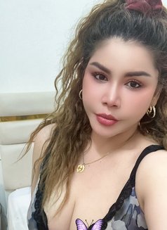 Jenny - escort in Muscat Photo 12 of 12