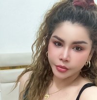 Jenny - escort in Muscat Photo 12 of 13