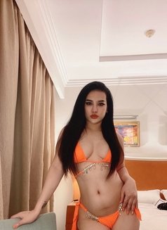 Jenny Top Service - escort in Dubai Photo 3 of 16