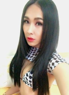 Jenny Ts - Transsexual escort in Abu Dhabi Photo 14 of 24