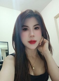 Jenny - escort in Muscat Photo 7 of 10