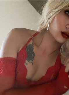 Jenny4789pk - Transsexual escort in Phuket Photo 7 of 14