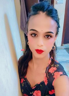 Jenny69 - Transsexual escort in Hyderabad Photo 4 of 5