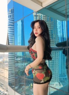 Jeny Marina - puta in Dubai Photo 7 of 8