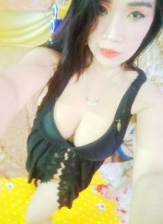 Jeny - escort in Gurgaon Photo 2 of 2