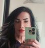 Jenyy - Transsexual escort in Beirut Photo 1 of 6