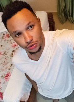 Jer - Acompañantes masculino in Nairobi Photo 2 of 2