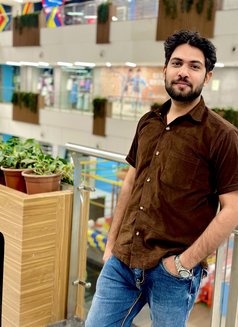 Jerry - Male escort in New Delhi Photo 1 of 2