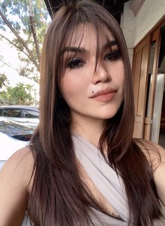 Jes - Transsexual escort in Manila Photo 21 of 21