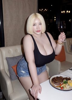 Jes - escort in Seoul Photo 30 of 30