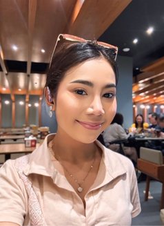 Jesica - escort in Jakarta Photo 8 of 16