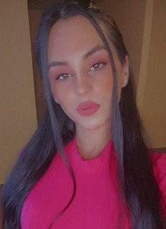 Jesica - escort in Beirut Photo 3 of 12