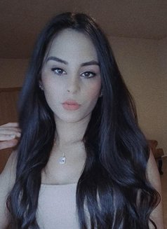 Jesica - escort in Beirut Photo 7 of 12