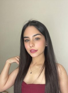 Jesica - escort in Beirut Photo 9 of 12