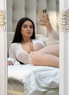 Jesica - escort in Riyadh Photo 2 of 4