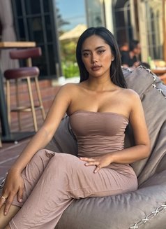 Jeslyn Amanda - Classy Girl - puta in Bali Photo 22 of 24