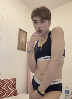 Jessy - Male escort in Khobar Photo 4 of 8
