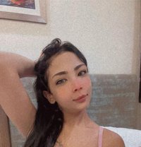 Jesse - escort in Beirut Photo 2 of 4