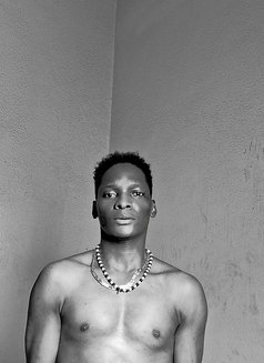 Jesse - Male escort in Dubai Photo 1 of 9