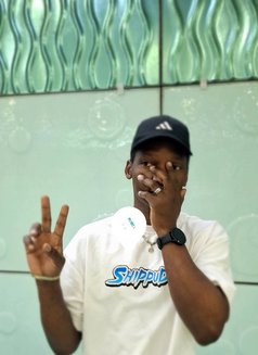 Jesse - Male escort in Dubai Photo 4 of 9