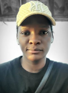 Jesse - Male escort in Dubai Photo 5 of 9