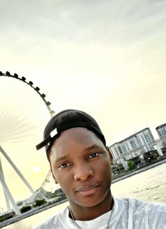 Jesse - Male escort in Dubai Photo 7 of 9