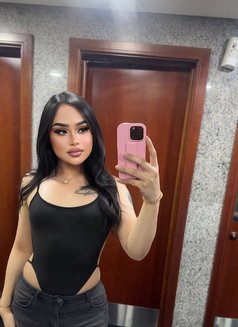 Jesseka - Transsexual companion in Dubai Photo 1 of 10