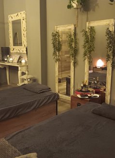 Jessenny - Masajista in Alicante Photo 10 of 12