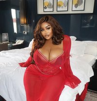 Jessi - puta in Al Manama Photo 4 of 4