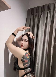 Renny - escort in Bangkok Photo 3 of 8