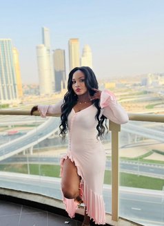 Jessi - puta in Dubai Photo 6 of 7