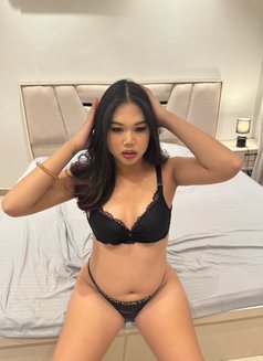 Jessi - Transsexual escort in Riyadh Photo 13 of 15