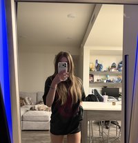 Jessica - escort in Hamilton, Canada